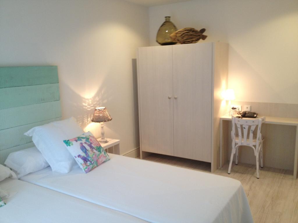 Can Segura Hotel Sant Feliu de Guixols Εξωτερικό φωτογραφία